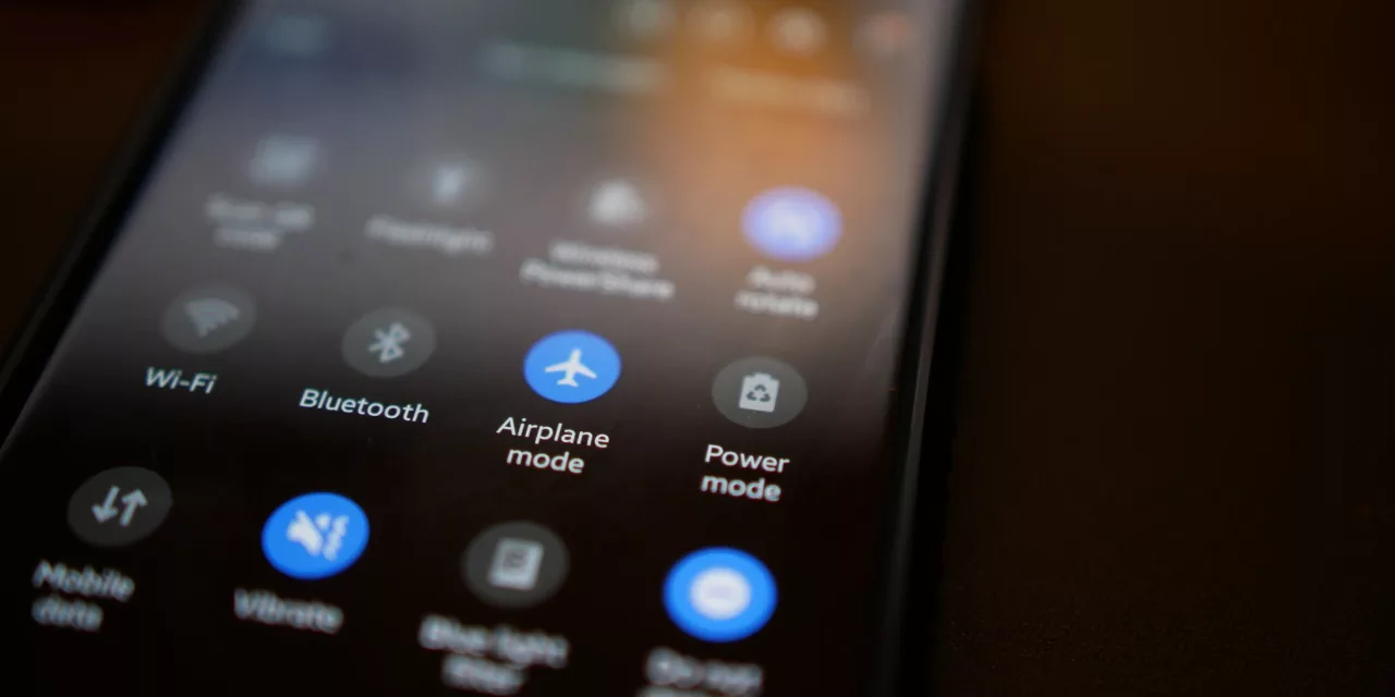 9 Reasons to Use Airplane Mode Even If You’re Not Traveling